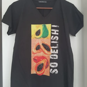 M & L woman tshirts - New