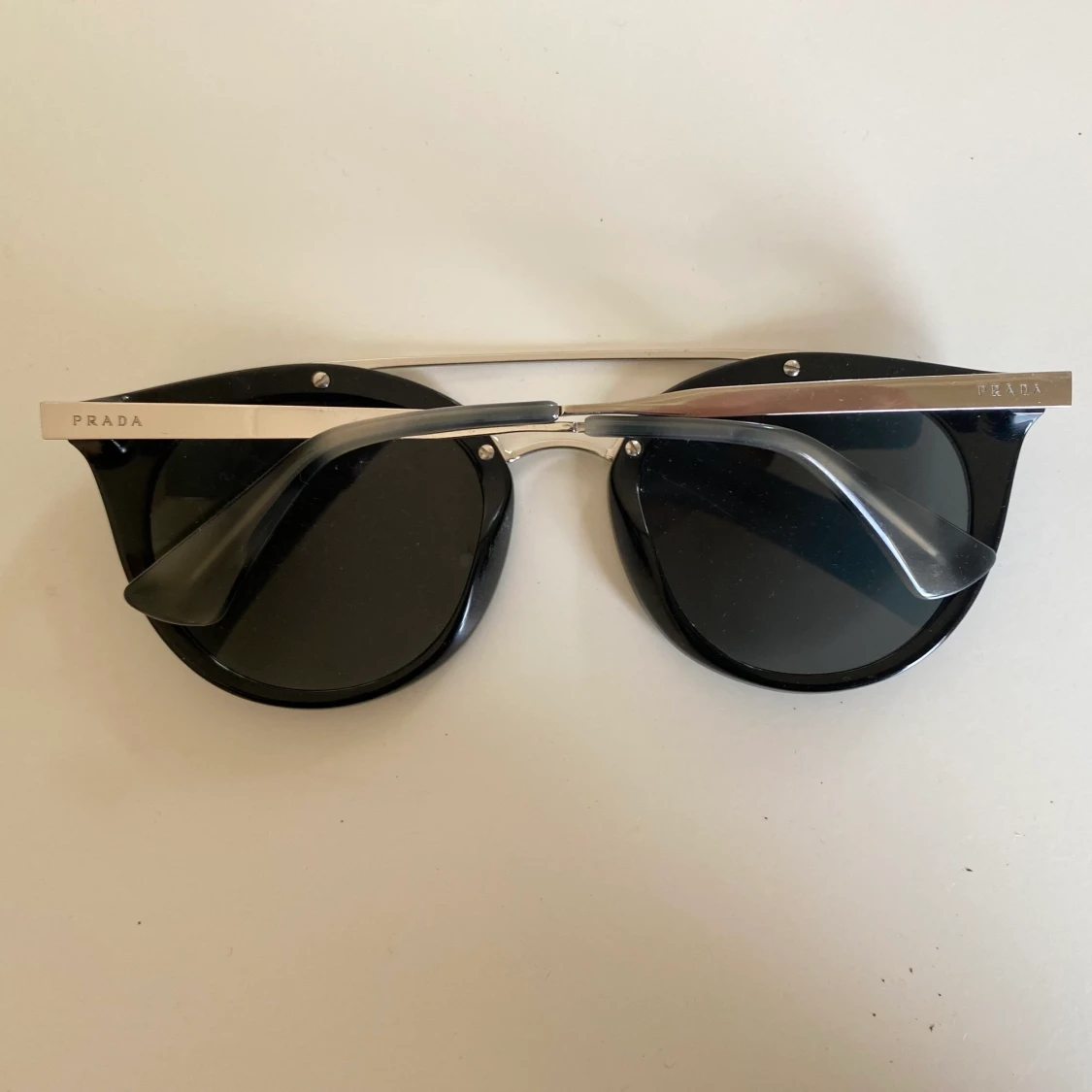 Prada solglasögon  - 91