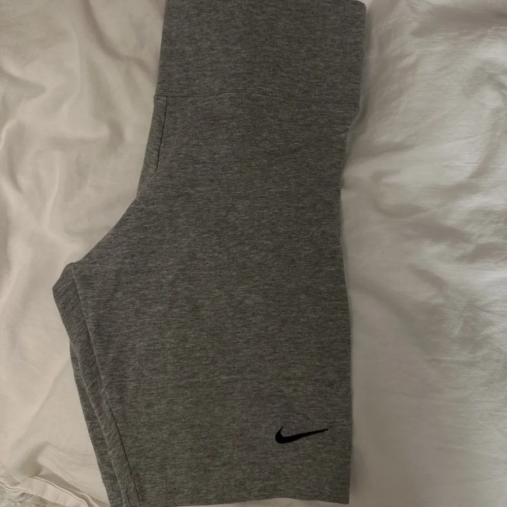 Träningsshorts från Nike, aldrig använda 🌸. Shorts.