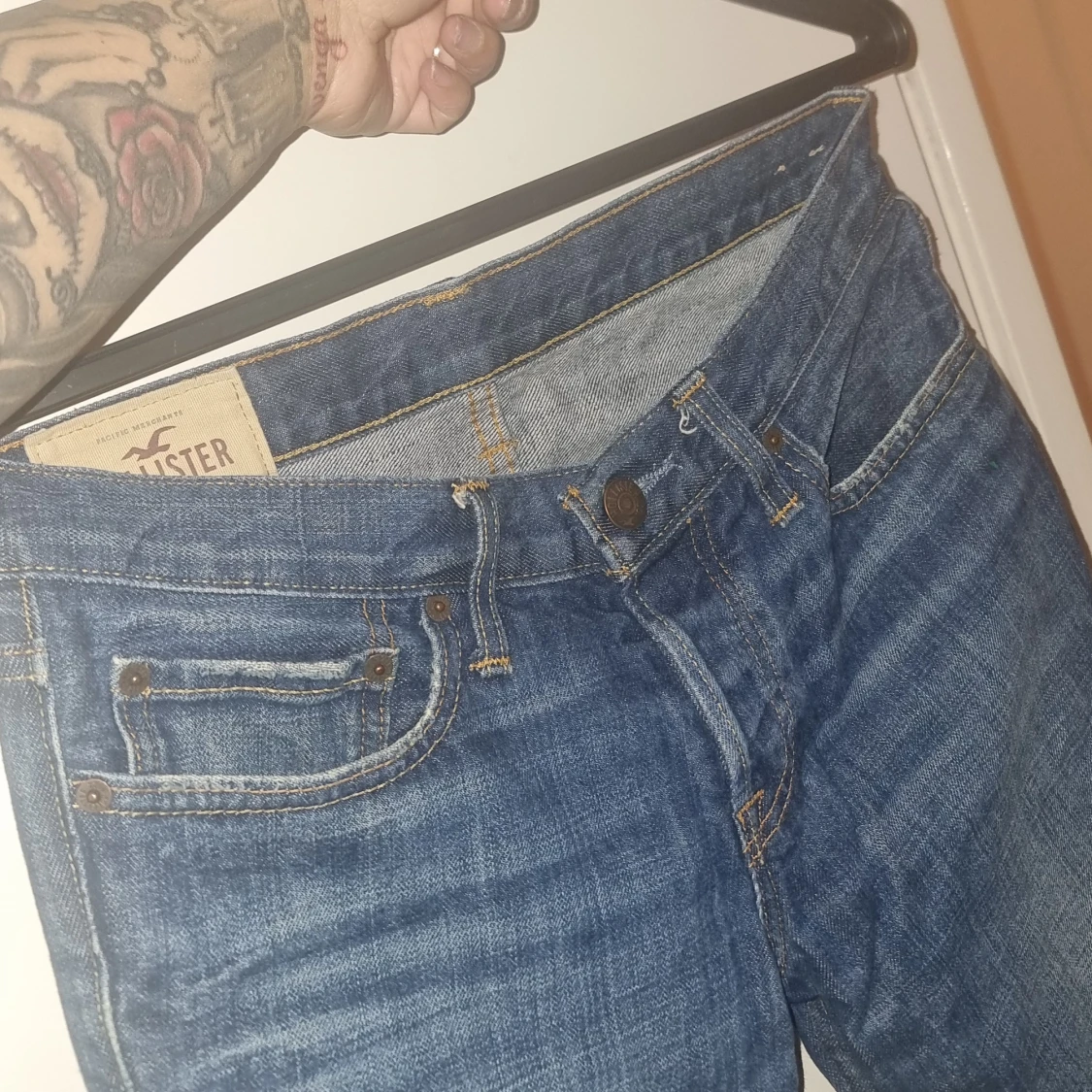 Hollister jeans - 91
