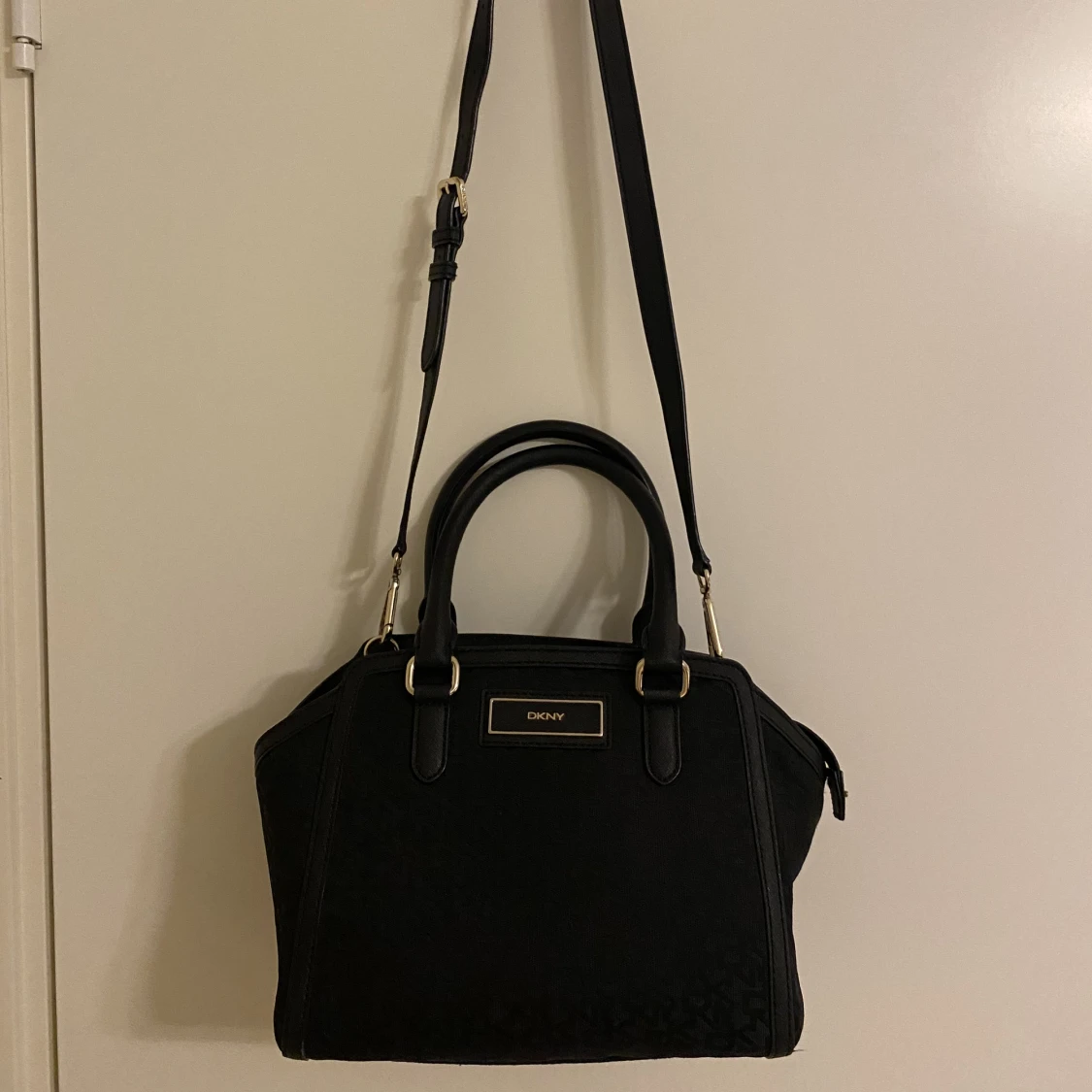 DKNY handväska - 91