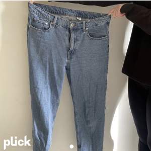 Säljer dessa snygga arrow liknande jeans pga garderob rensning 