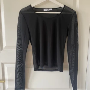 Mesh topp - Fin Mesh topp från nakd använd ett fåtal gånger men utan tecken på användning💓