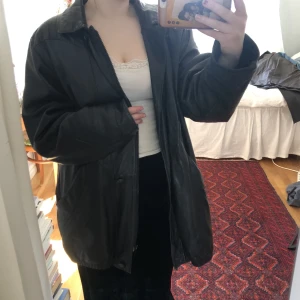 Skinnjacka  - Oversized sinn jacka! 