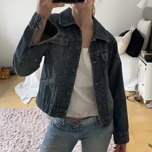 Jeansjacka från H&M i nyskick💓