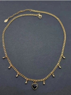 Handgjort halsband med hjärta  - Material-rostfritt stål.  Kedjetjocklek-3mm #29