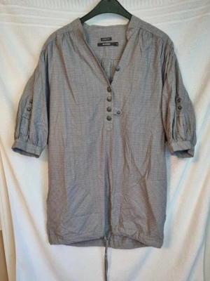 Grå tunika - Grå tunika från Blendshe i storlek M loose fit. Fint skick.