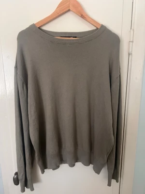 157 Sweatshirt - 157 sweatshirt i L bra skick