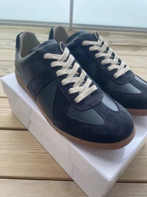 Maison margiela  - Storlek 45. Box medkommer. 