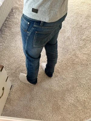 Tiger of Sweden jeans  - Tiger of Sweden Jeans Iggy | skick 9/10 | Storlek 30/32 | Pris - 399kr | Modellen är ca 180cm lång | Hör av dig vid minsta fråga eller fundering!!