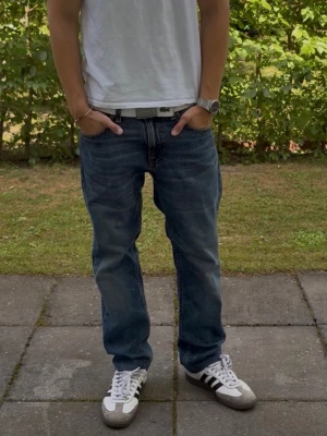 Nudie jeans - Snygga nudie jeans i modellen gritty jackson med ovanlig wash som inte säljs längre. Använda endast ett par gånger så är i väldigt fint skick