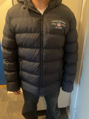Vinson polo club  jacka  - Vinson polo  jacka som är i väldigt bra skick! 