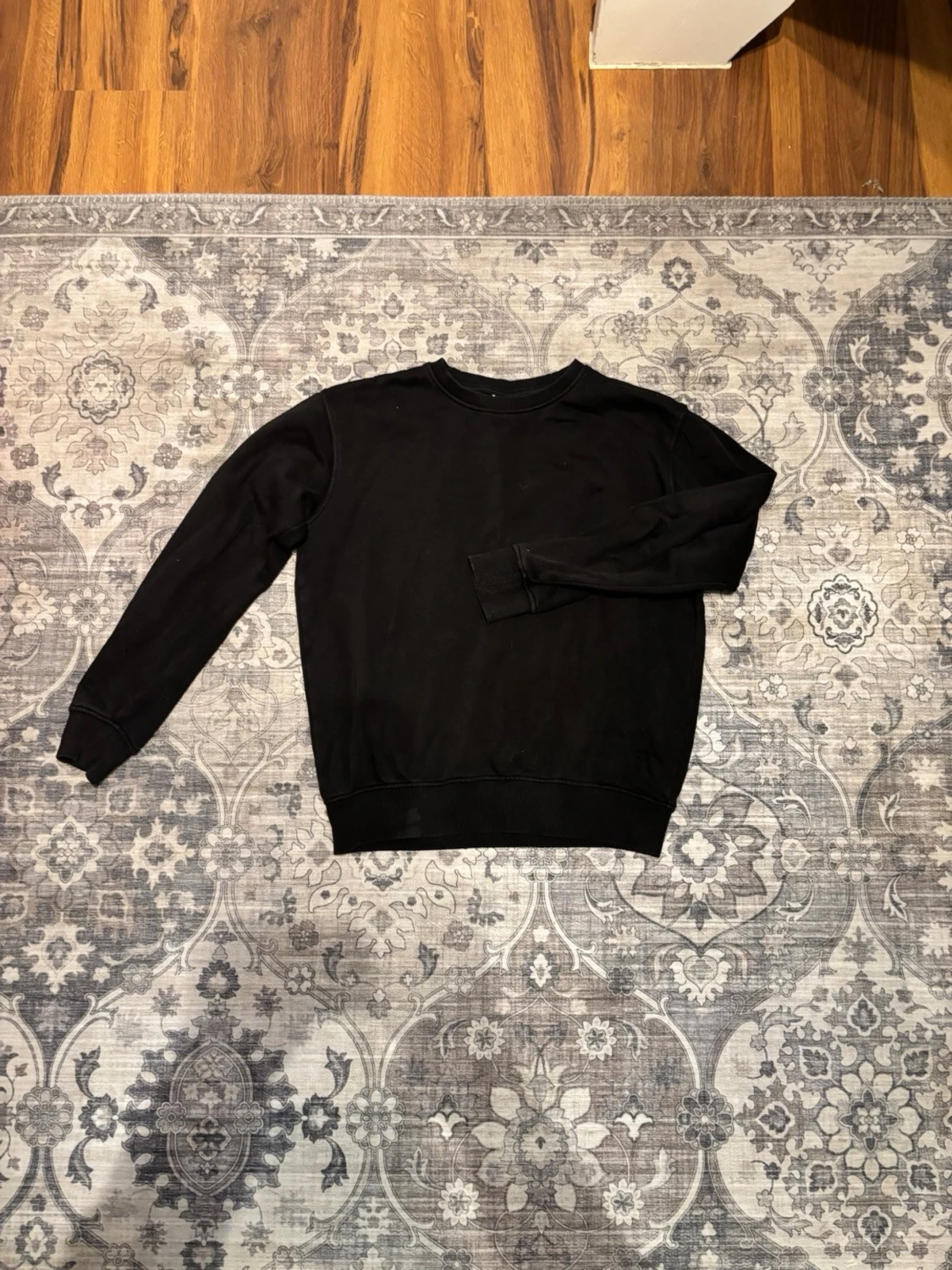 Svart basic sweatshirt - 1