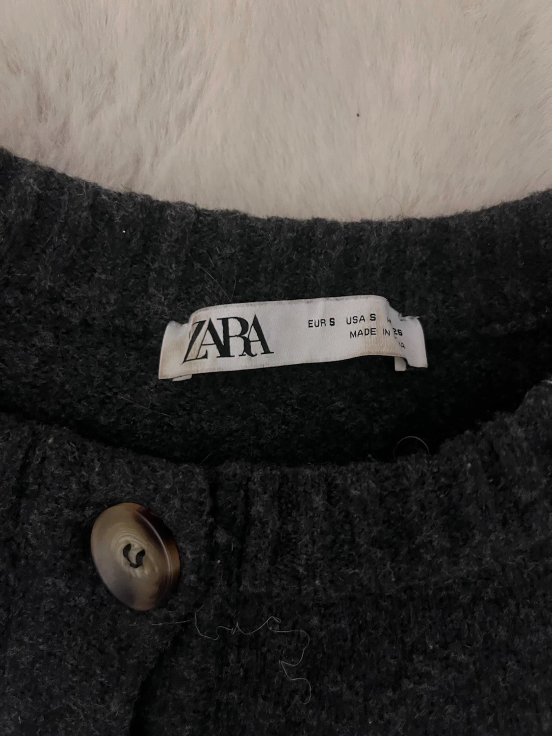 Mörkgrå stickad poncho från zara - 2