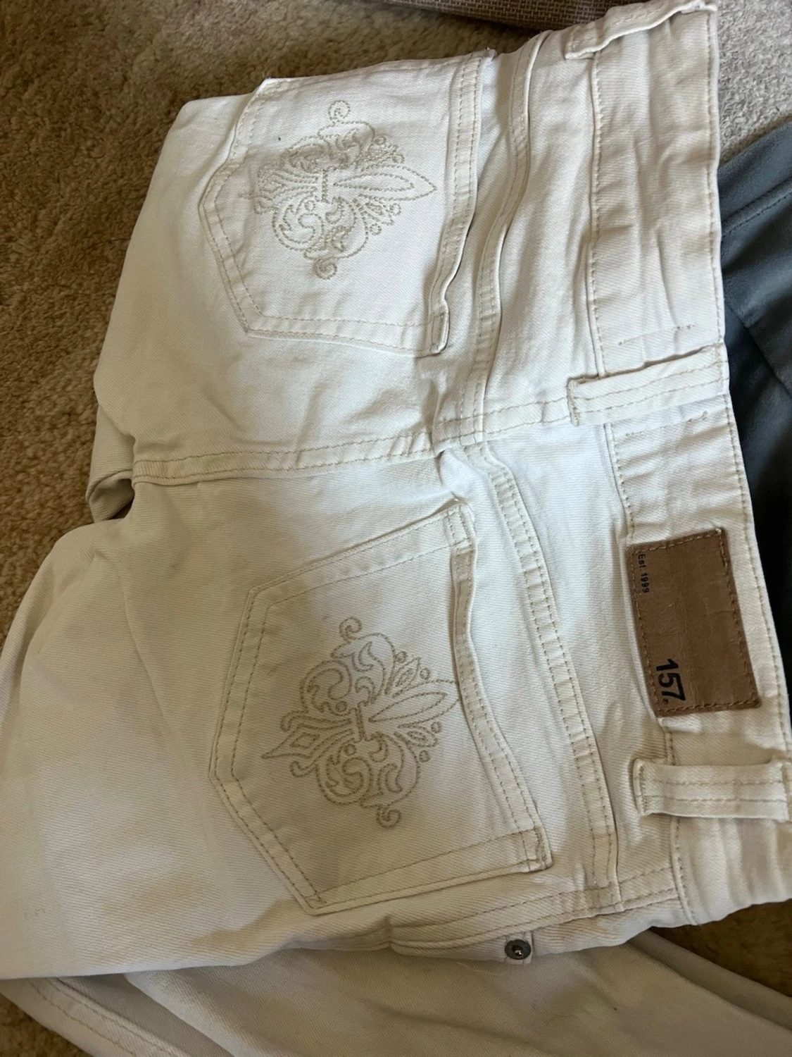 Vita bootcut jeans från 157 - 3