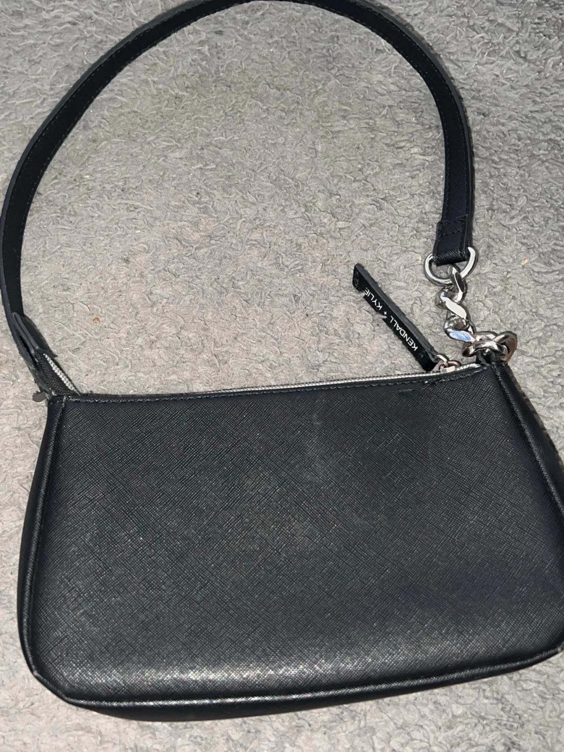 Svart handväska Kendall + Kylie - 2