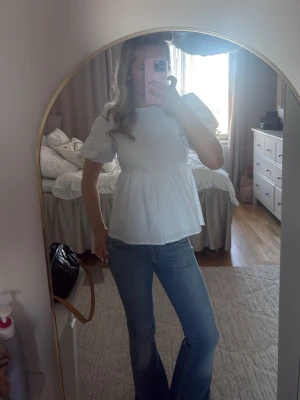 Meet me there topp  - Skit snygg topp men tyvärr ej passade. Har prislappen kvar.