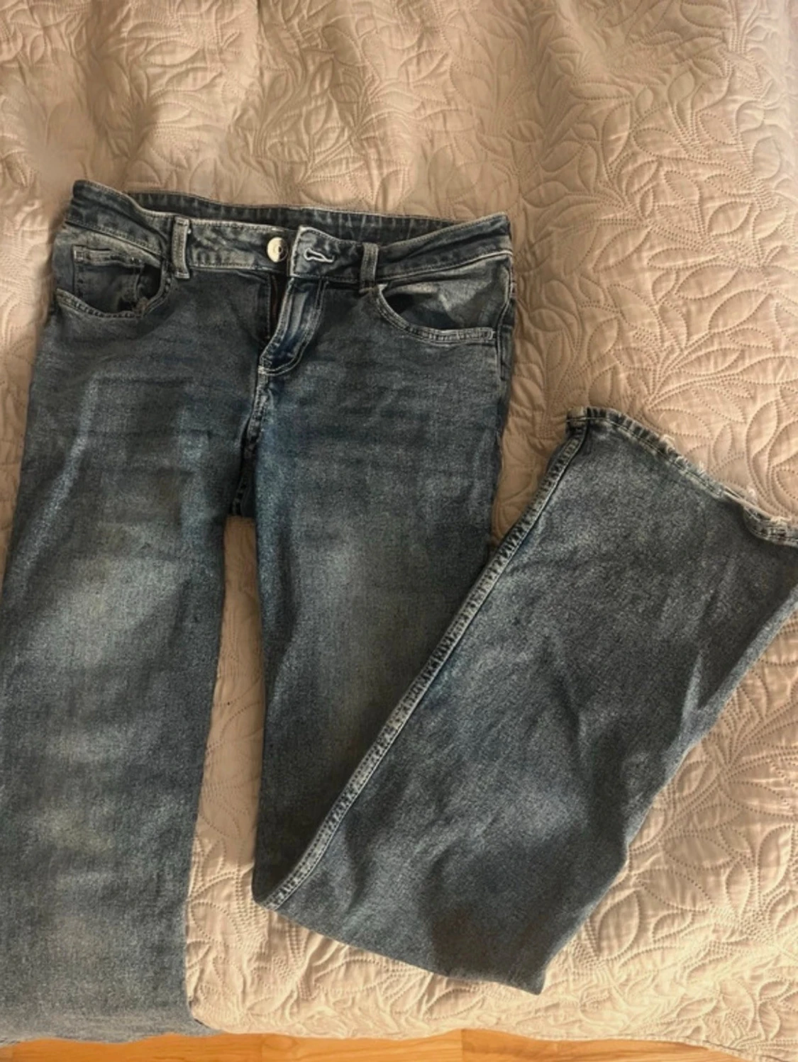 Blå raka jeans med låg midja - 1