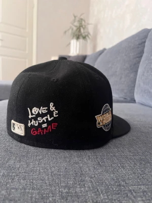 New era keps 7  - Storlek 7 , 55,8 cm