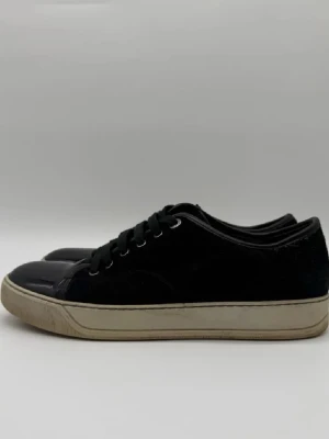 Lanvin skor - Säljer nu ett par väldigt feta lanvin i storlek uk8 i mycket bra skick! Hör av er vid minsta fundering! Kontakta mig vid köp!