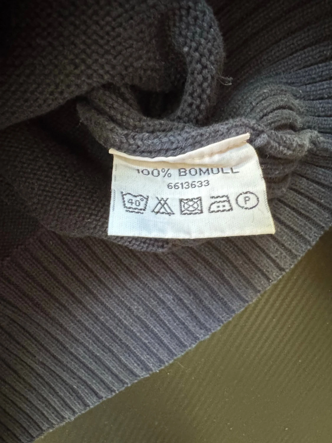 Mörkblå stickad ziptröja Isolde - 2