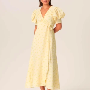 Adoore Ferrone Dress - Adoore ferrone dress, endast använd 3 gånger. Superfint skick. Orginalpris 1700kr. Säljer för 1200 plus frakt