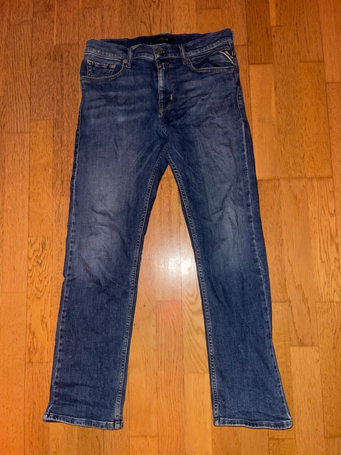 Blå raka jeans från Replay