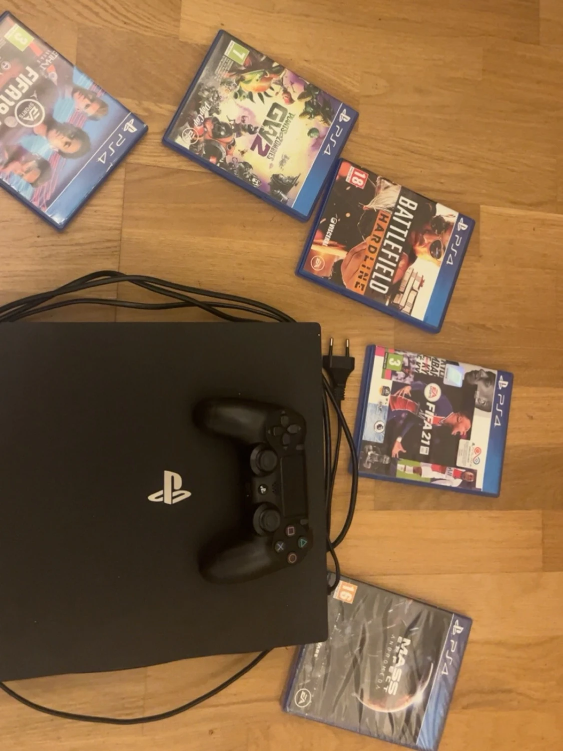 PlayStation 4 Pro med handkontroll - 3