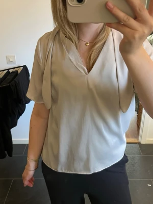 Blus - Superfin blus i fint skick! 