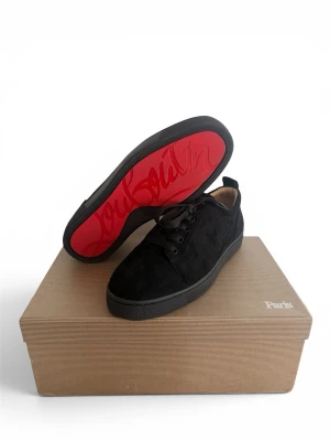 Christian louboutin - Christian louboutin veau velours black Size: 39 Helt nya, endast provade