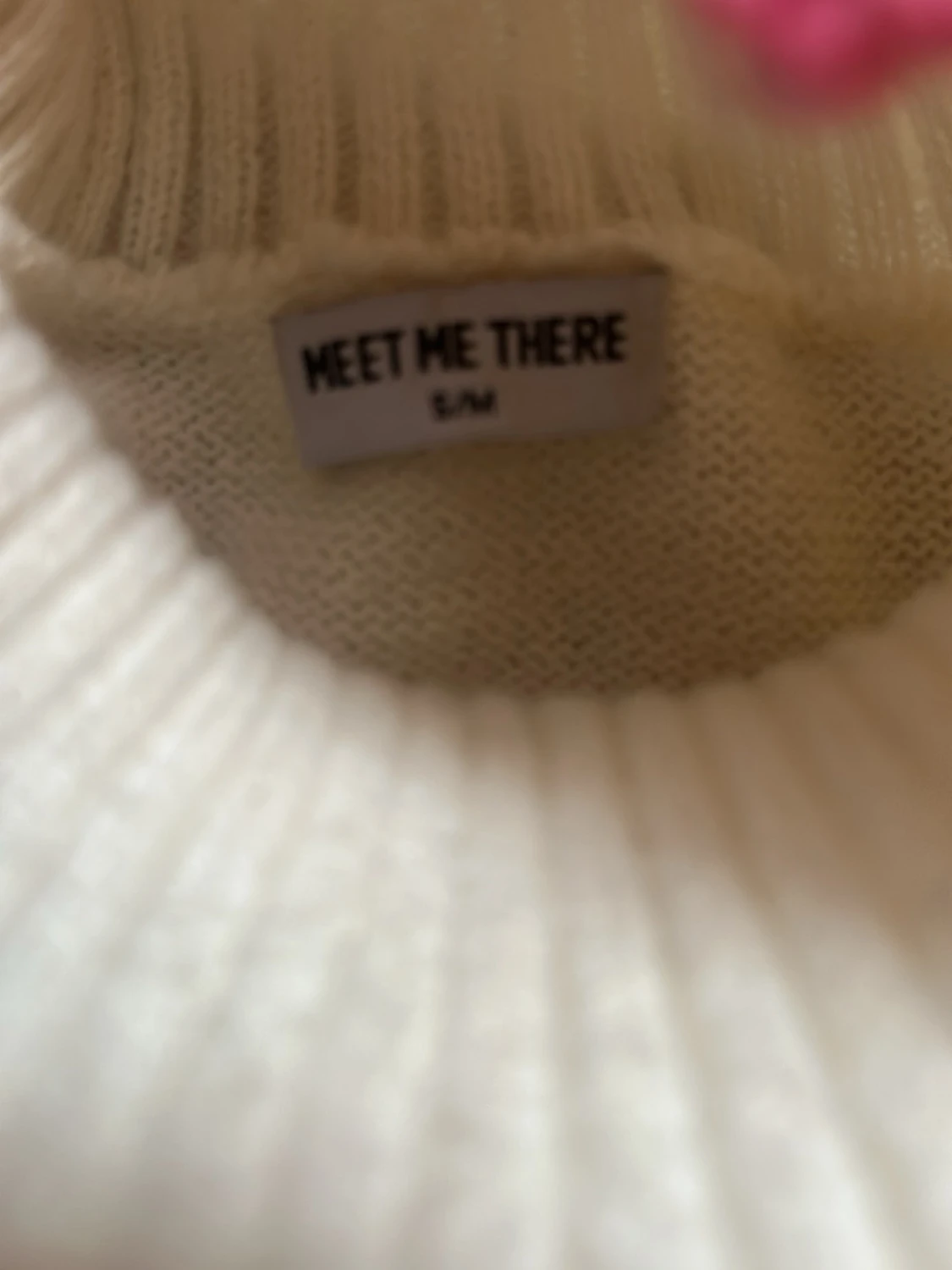 Vit polotröja med rosa detaljer - 3