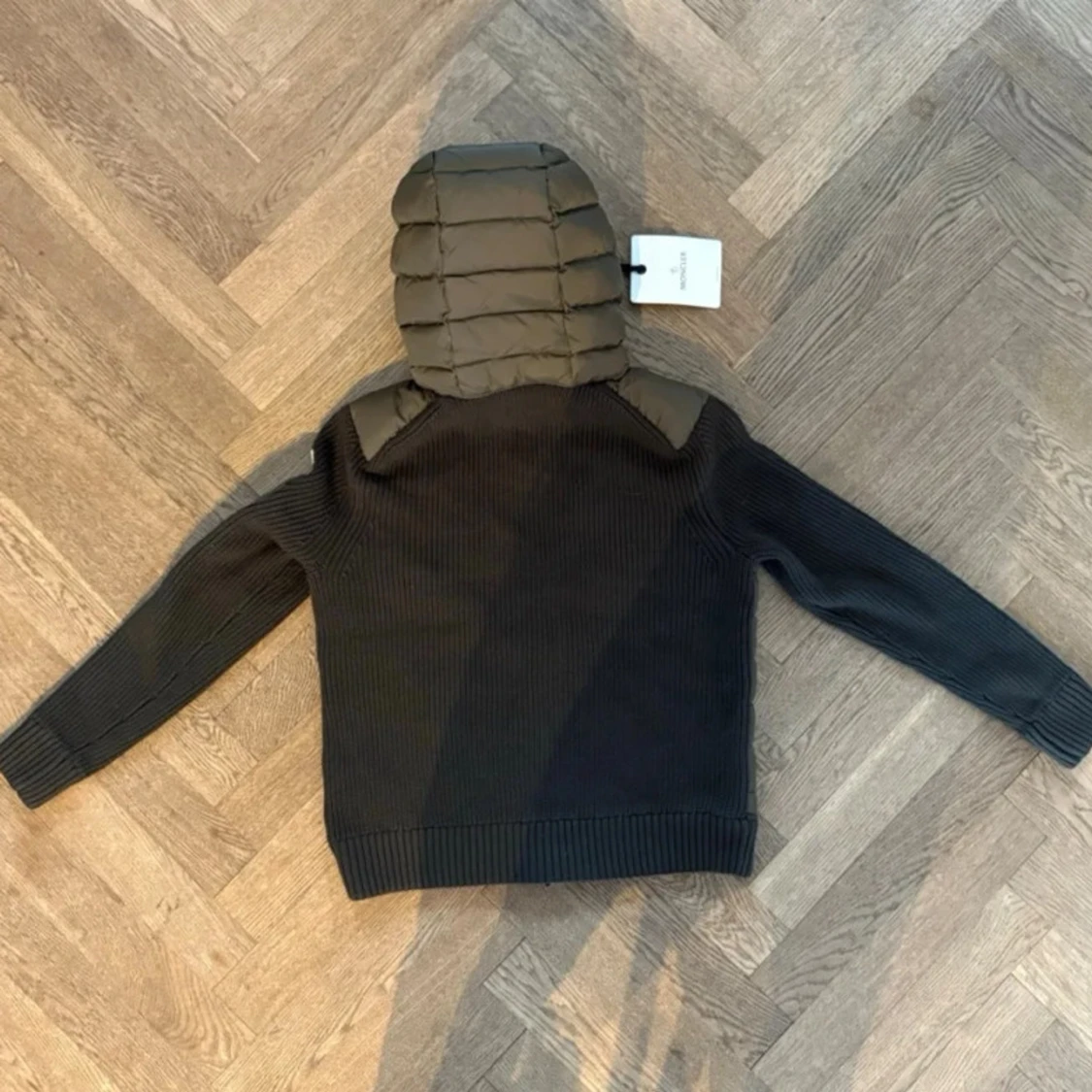 Moncler grön pufferjacka med huva - 1