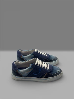 Jacob Cohën Dreamer - Jag säljer äkta Jacob Cohen skor i size 41, sitter som 42. Helt nya! Allt og fås med! Skickar inom 24 timmar! 