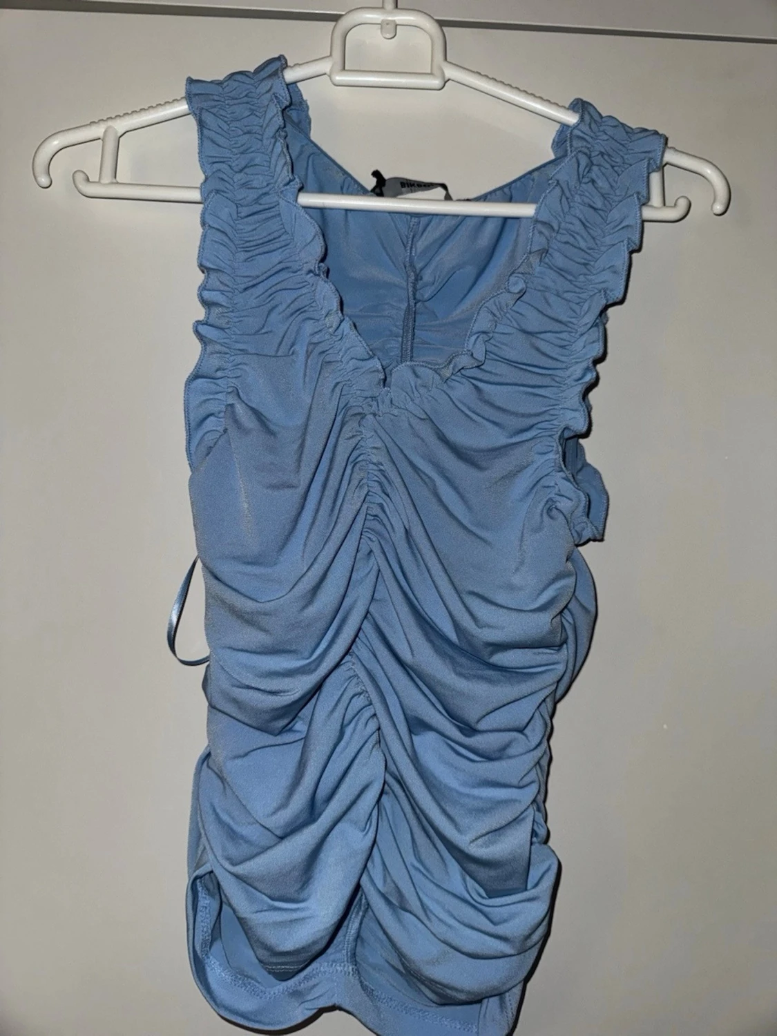 Blå ruched linnetopp från Bik Bok