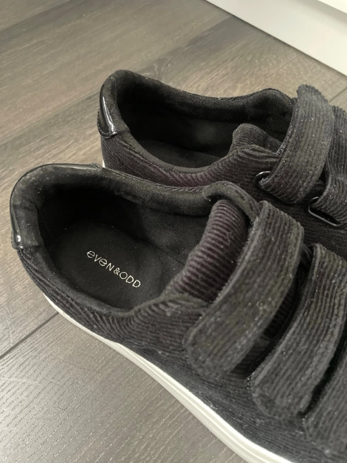 Svarta sneakers med kardborreband - 2