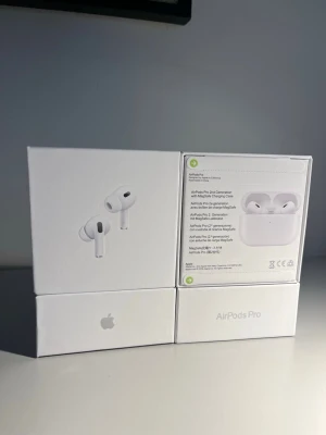 AirPods Pro  - 🔹 Fabriksförseglade & helt nya ✨🔒 🔹 Apple AirPods Pro (2nd gen) 🍎🎧 🔹 Originalförpackning + allt som ingår 📦🔥