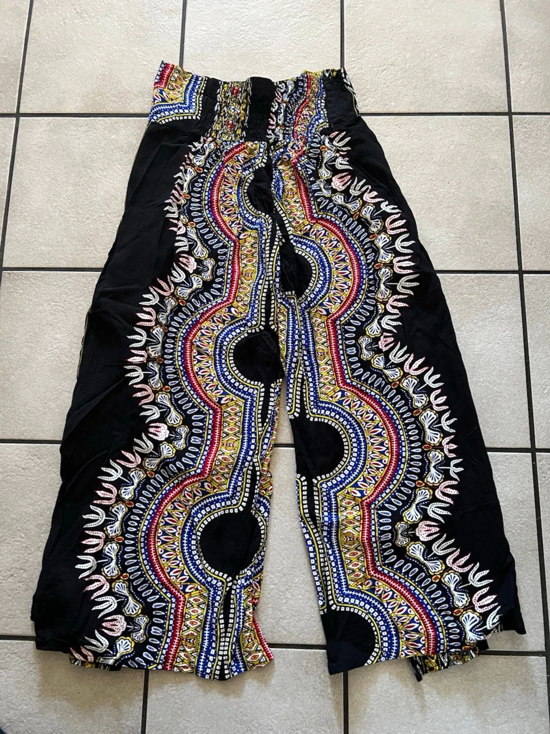 Färgglada vida byxor med mönster storlek S/M - 4