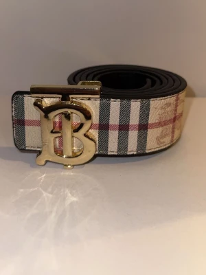 Burberr’y bälte vändbart - Helt nytt!
