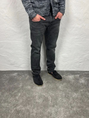 Replay jeans  - Ett par riktigt snygga jeans från Replay i storlek W34 L32 i modellen Anbbas 