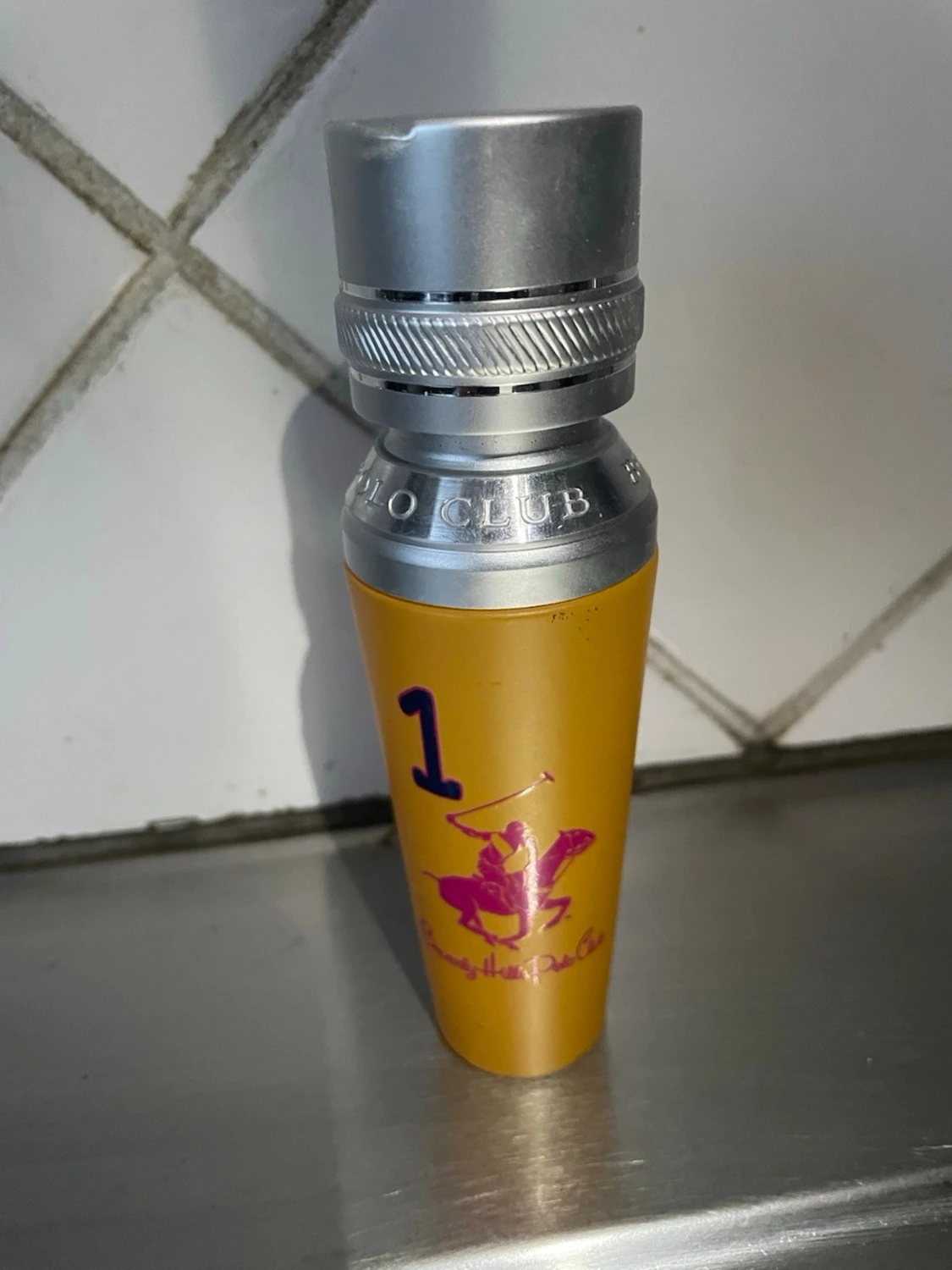 Polo Club parfym gul metallflaska - 1