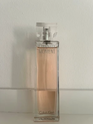 Calvin Klein parfym - Säljer denna helt nya parfymen från Calvin Klein. Skriv vid frågor och kom gärna med prisförslag💗