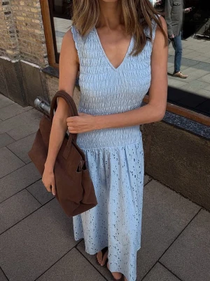 Klänning NA-KD x Moa Mattsson - Klänning NA-KD x Moa Mattsson. Helt ny i förpackning 