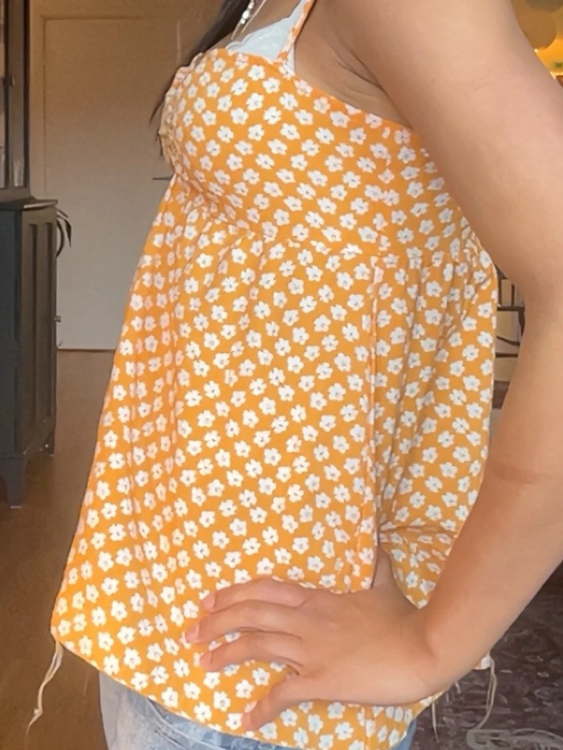 Gul blommig linnetopp - 1