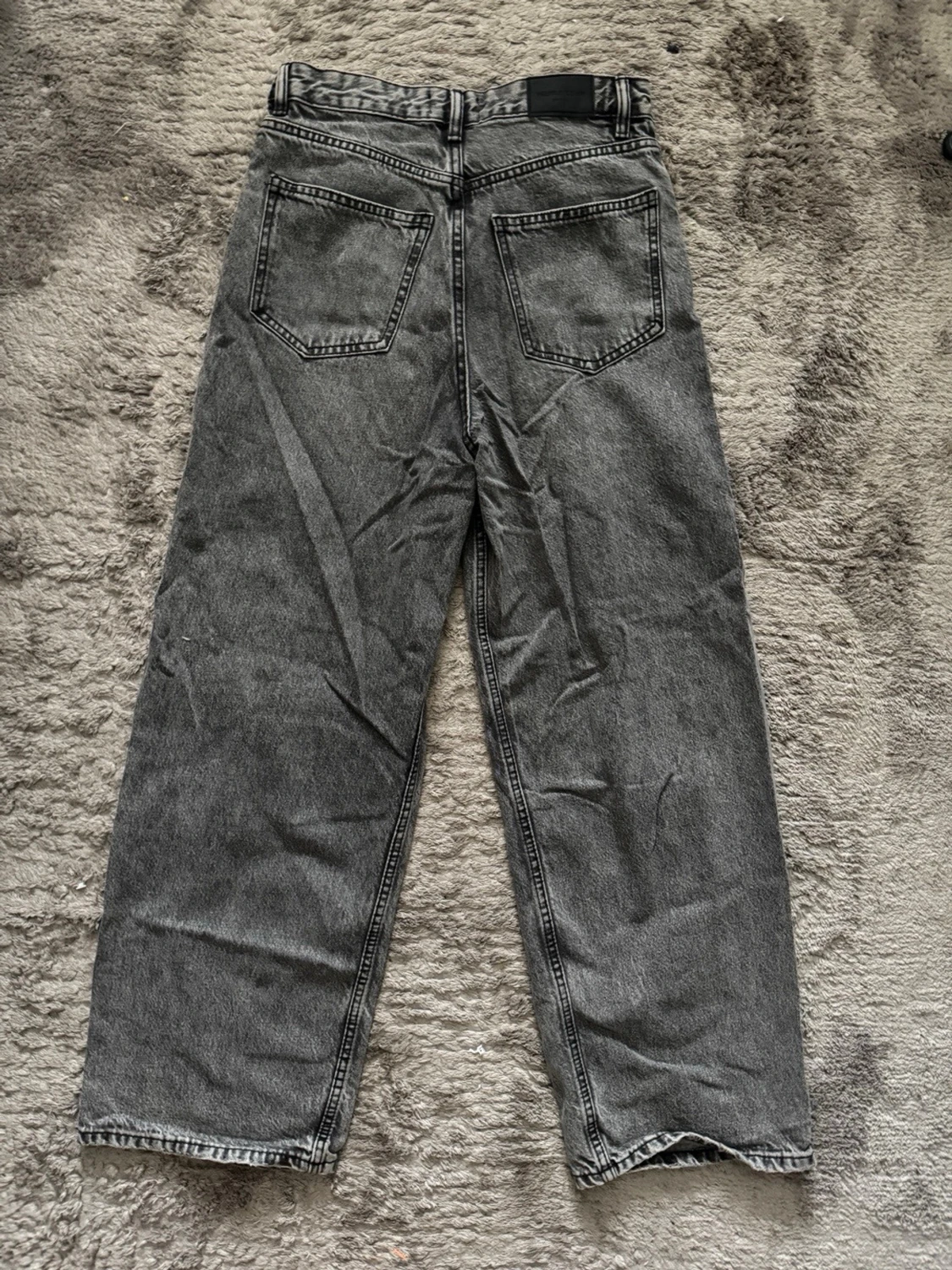 Grå baggy jeans från Gina tricot  - 2