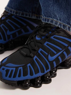 Nike Shox TL svart/blå sneakers - Hej jag säljer dem här skorna för att dem vart för stora för mig och jag köpte dem från JDsport.se dem är helt o använda och är helt nya 