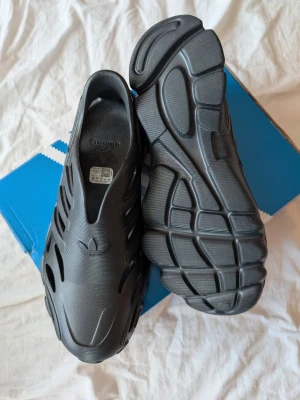 Adidas adiFom Supernova Size EU 40,5 - Adidas AdiFOM Supernova Size EU 40,5/ US 7 Completely new, never worn!  Check my other listings 🌿