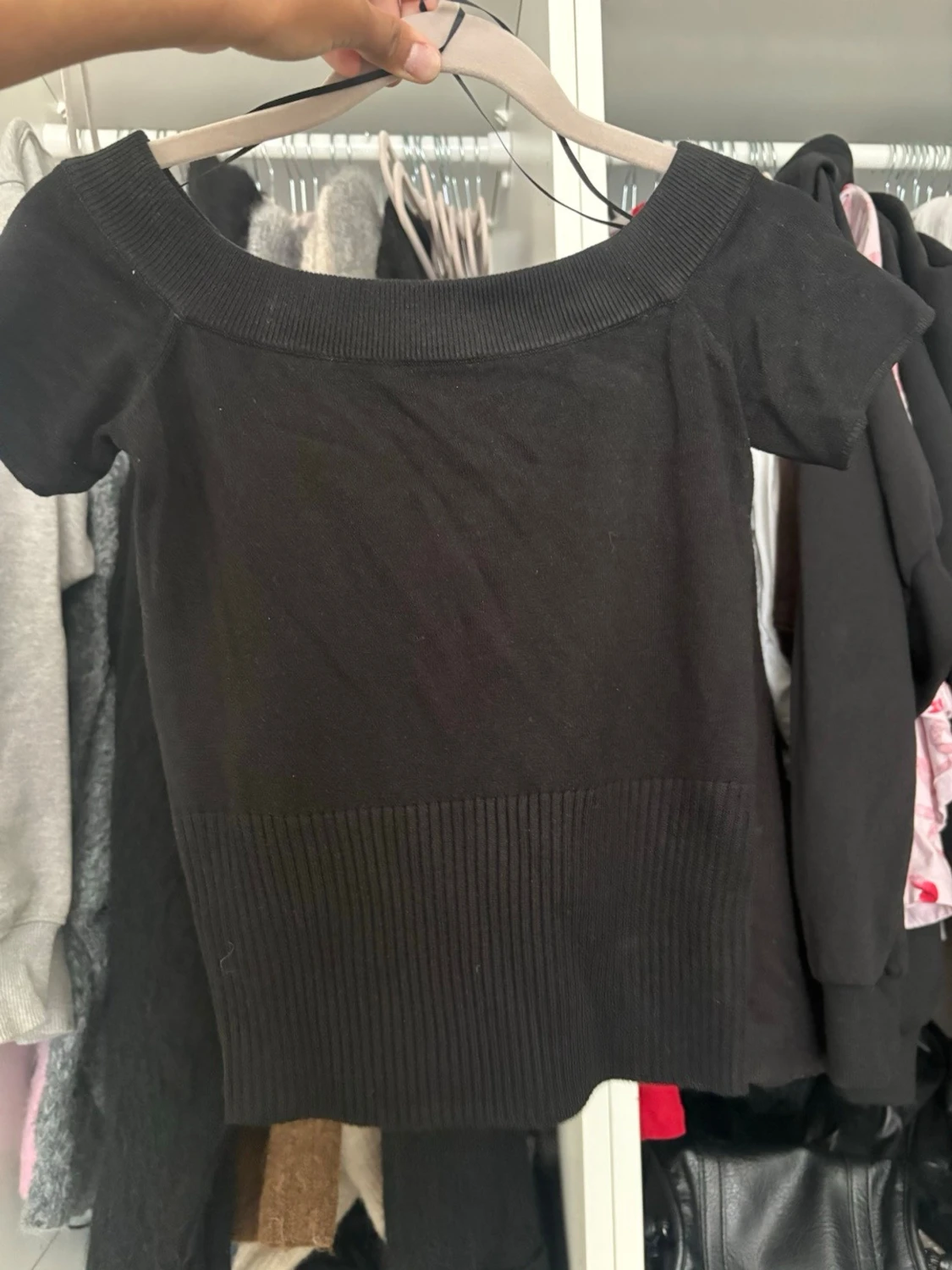 Off shoulder topp - 1