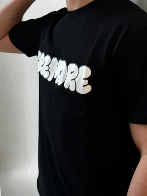 Heavy weight streetwear tee - Sizes in stock: S, M and L