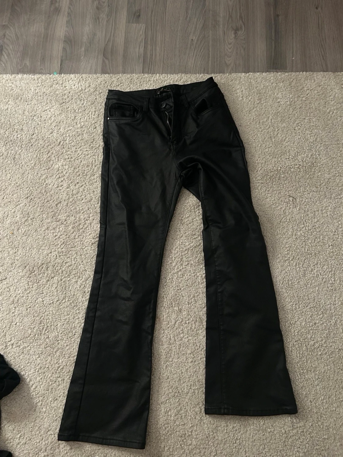 Svarta skinnbyxor byxor 