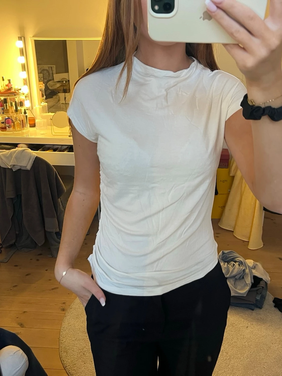 Vit basic t-shirt i bomull - 1